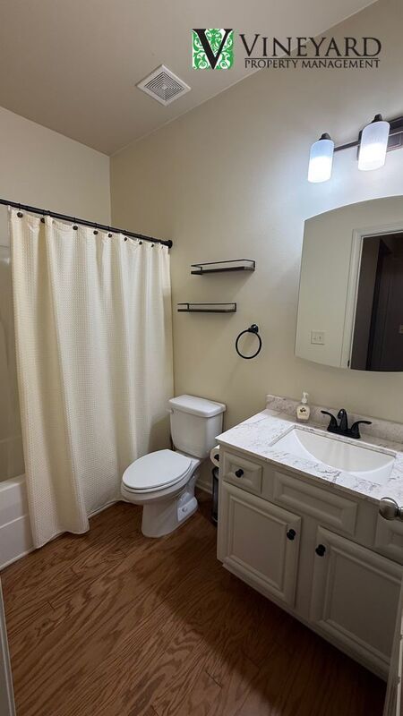 Building Photo - 303 Cherokee Reserve Ct