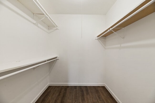 Building Photo - 17615 Autumn Hills Dr