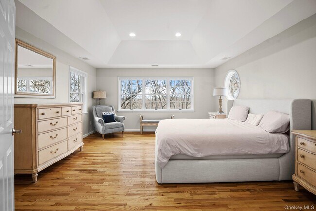 Building Photo - 105 Hardscrabble Lake Dr