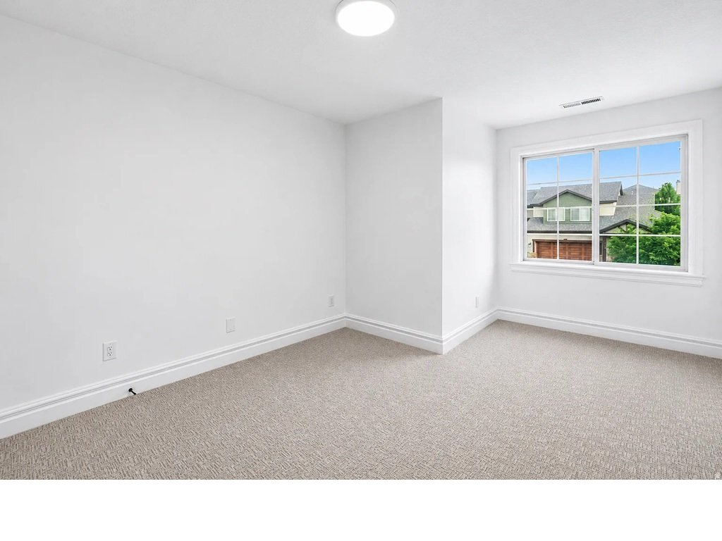 Building Photo - 1429 Chateau Ridge Way
