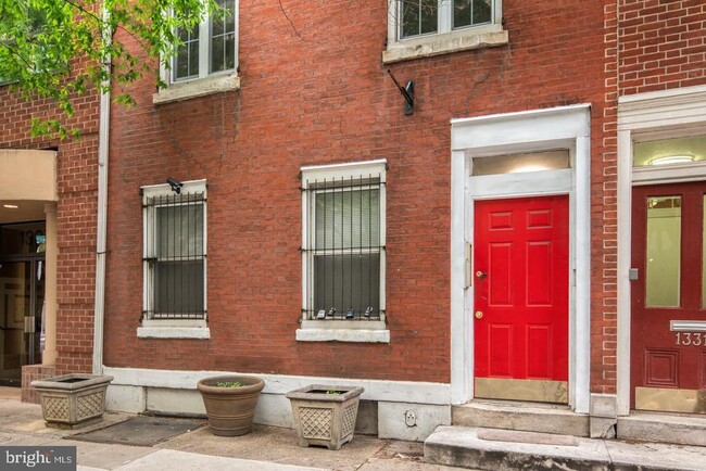 Primary Photo - 1333 Pine St