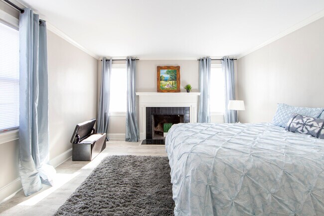 Bedroom 1 - 1111 Herrin Ave