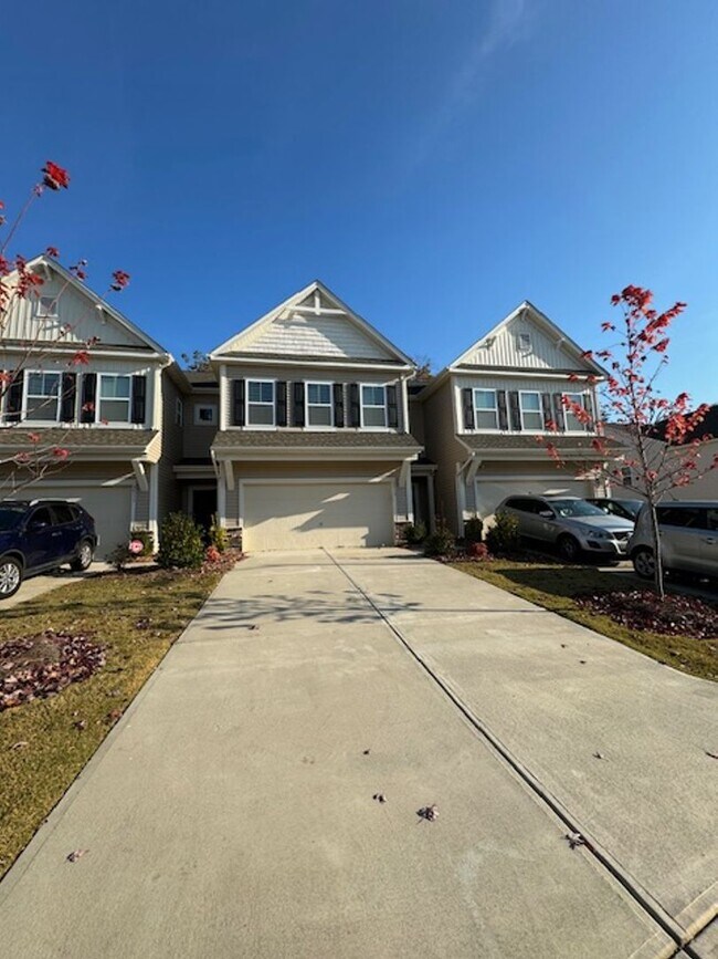 Building Photo - Introducing Your Dream Home: A Spacious 3 Bedroom, 2.5 Bathroom Townhome for Rent