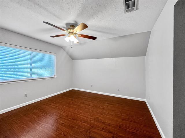 Building Photo - 739 Loganwood Ave