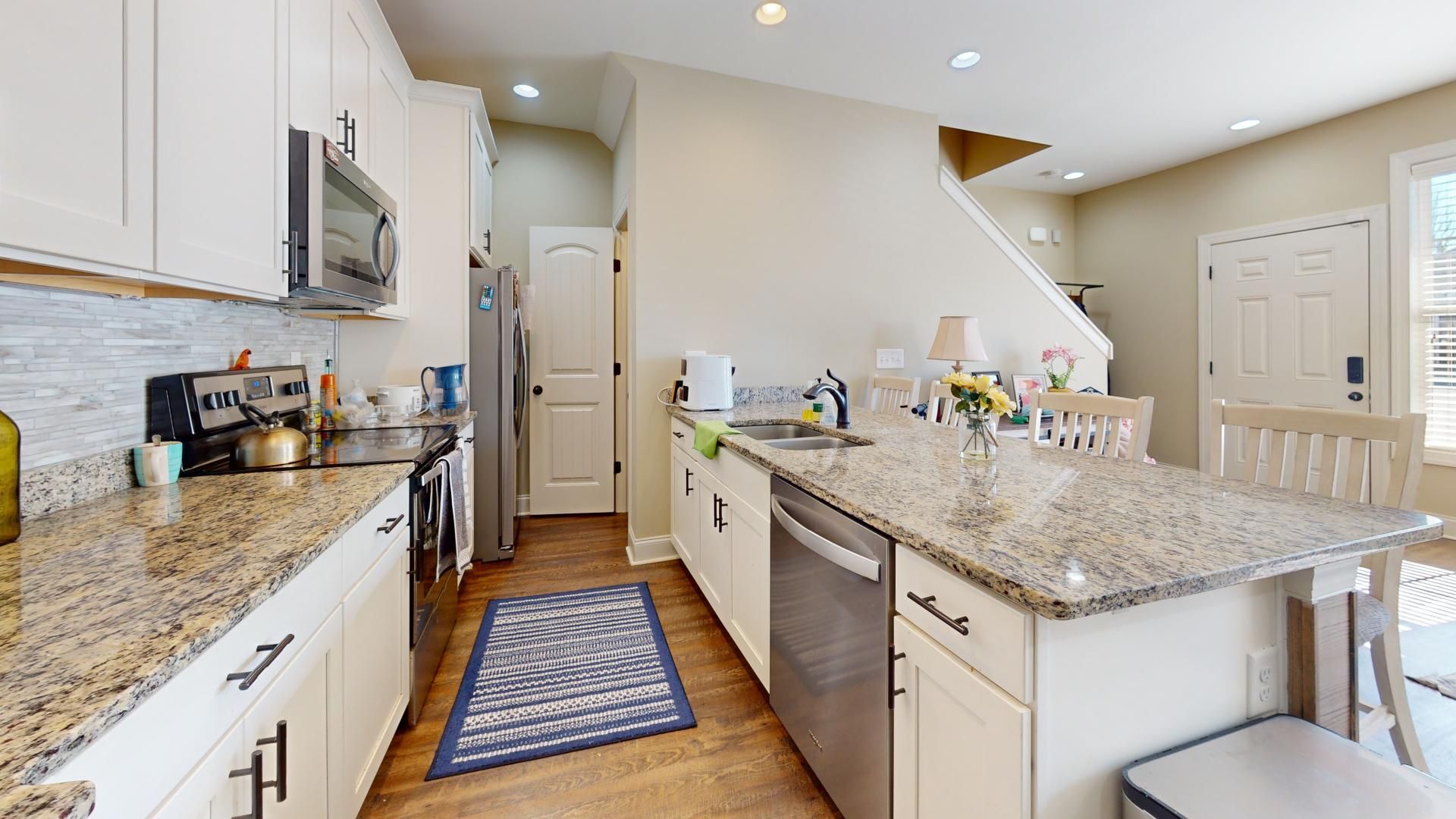 Building Photo - Eagle Ridge Townhome
