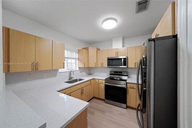 Building Photo - 14606 SW 38th St
