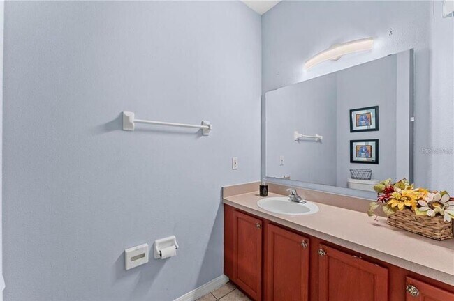 Building Photo - 1017 Park Ridge Cir