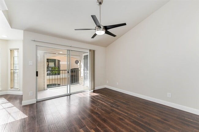 Building Photo - 3231 Allen Pkwy