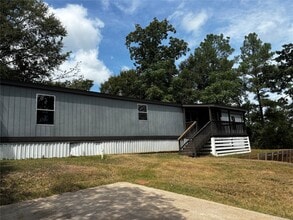 Building Photo - 200 Mary Ave