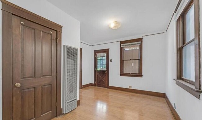 Building Photo - 3 Bedroom 1 Bath Apartment In Jerome conta...
