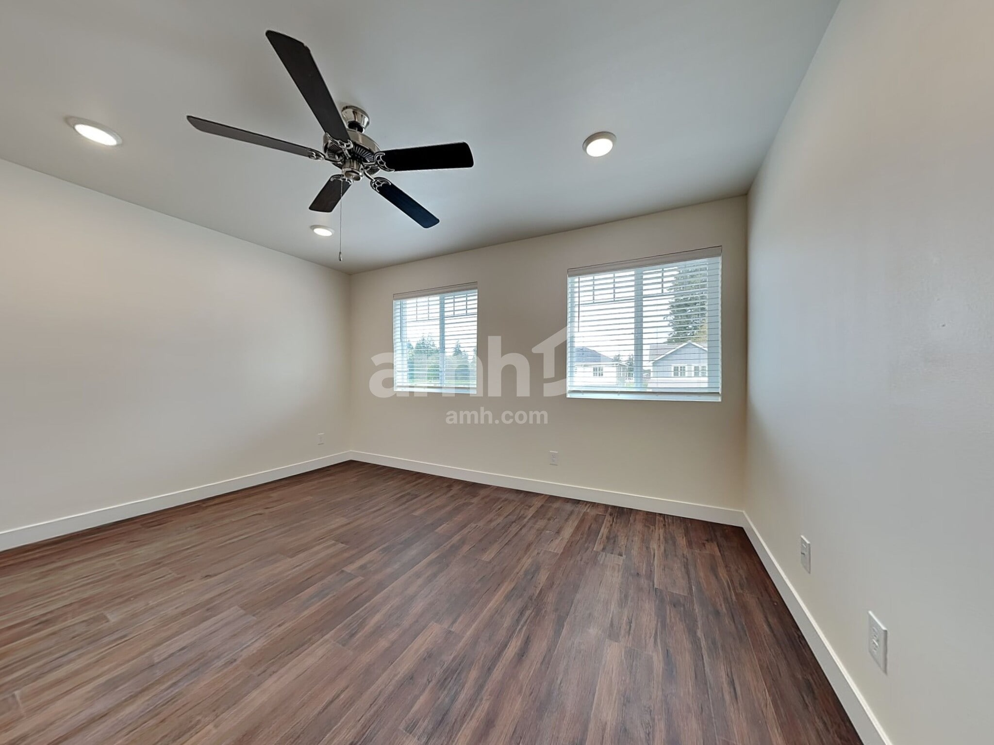 Building Photo - 7636 Verona Lp SW