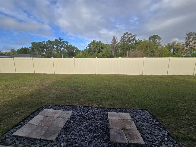 Building Photo - 10864 SE 66th Terrace