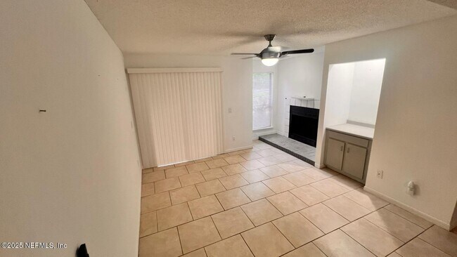 Primary Photo - 10200 Belle Rive Blvd