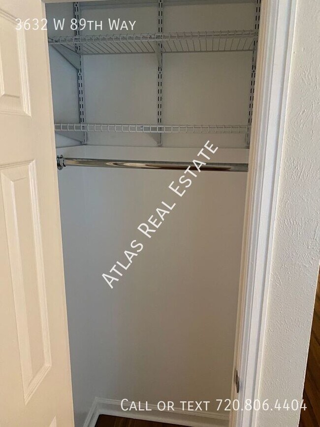 Building Photo - Coming Soon! Beautiful 2 Bedroom Unit in W...