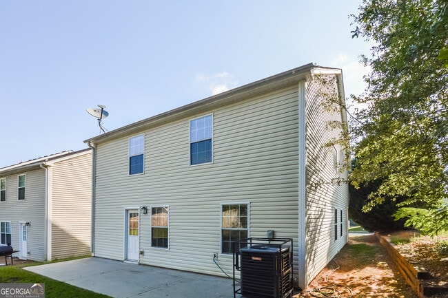 Building Photo - 7641 Garnet Dr