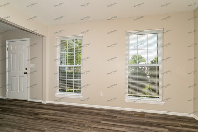 Building Photo - 27 Winding Trails Cir