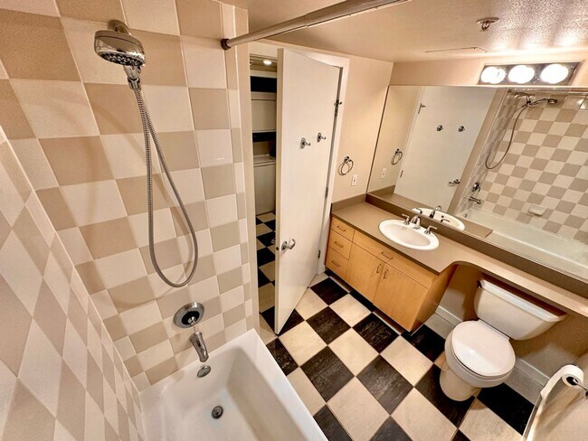 Building Photo - Downtown Bellevue Studio with Balcony, In-Unit Laundry & Amenities