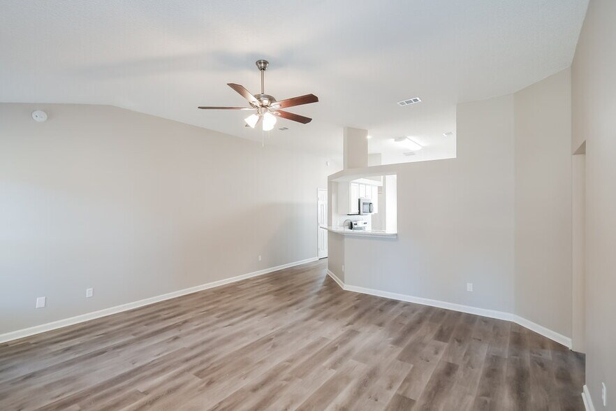 Building Photo - 8515 Springtree Road