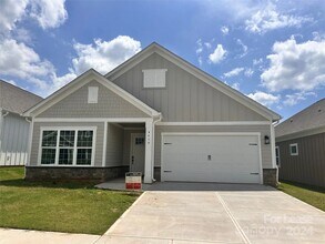 Building Photo - Lot 46