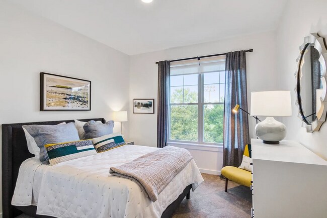 Building Photo - 300 W Washington Ave