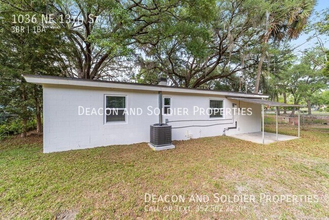 Building Photo - 1036 NE 13th St