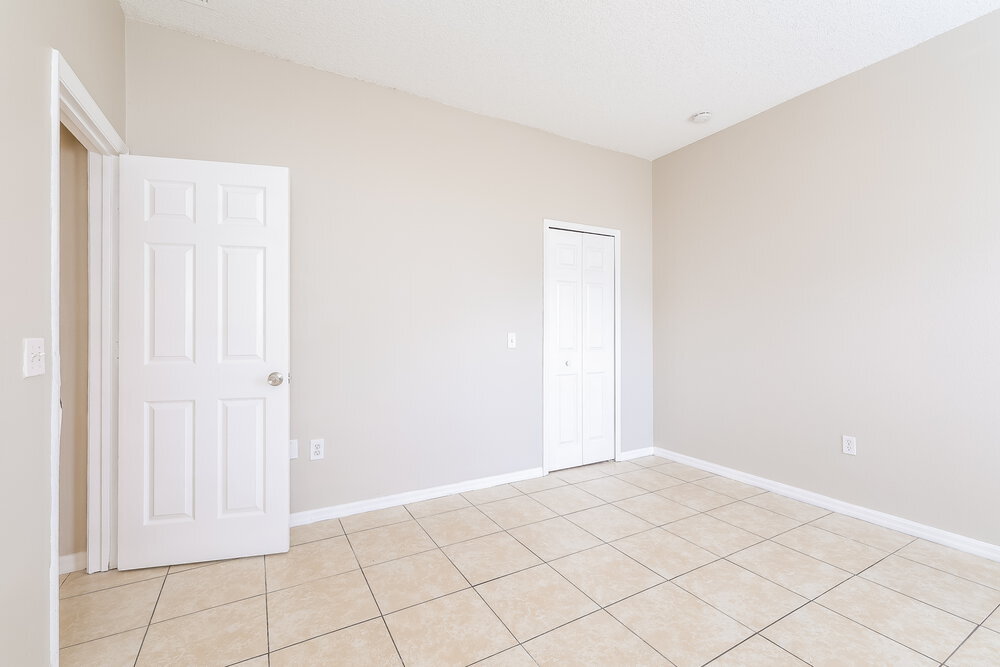 Building Photo - 565 Viceroy Ct