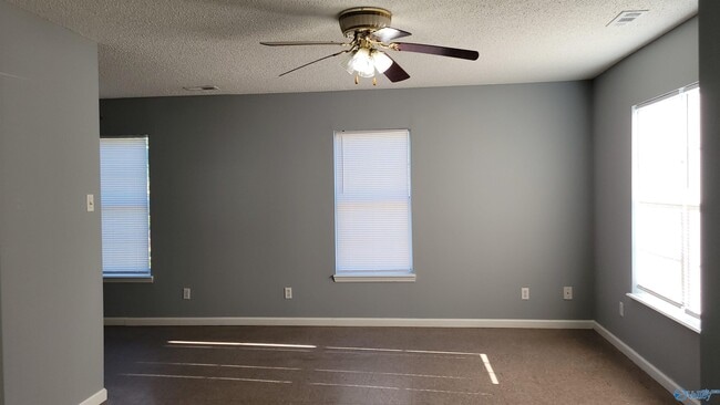 Building Photo - 6117 Melrose Rd NW