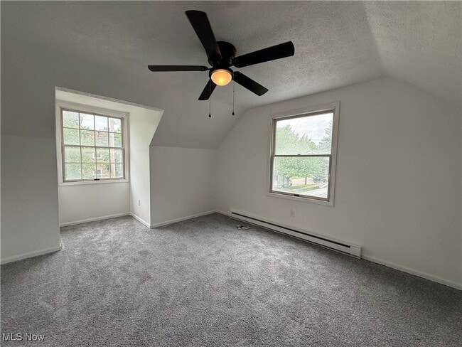 Building Photo - 9253 Edmunds Ave
