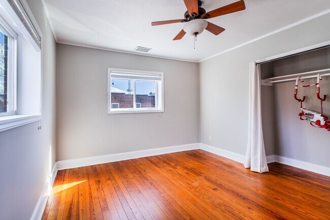 Building Photo - Downtown Apartment