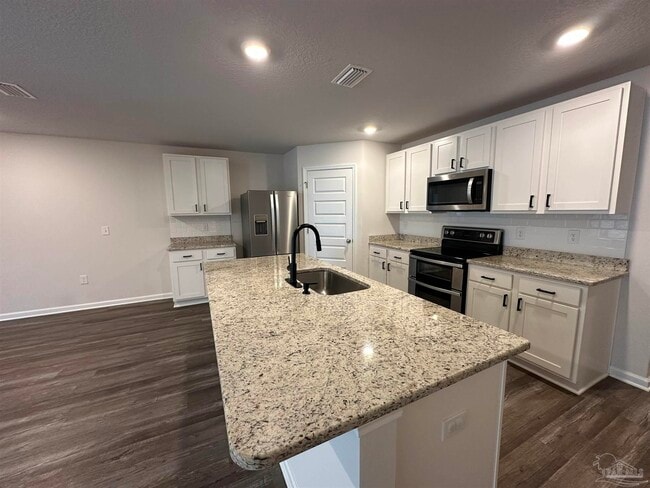 Building Photo - 4014 Whitetail Ln