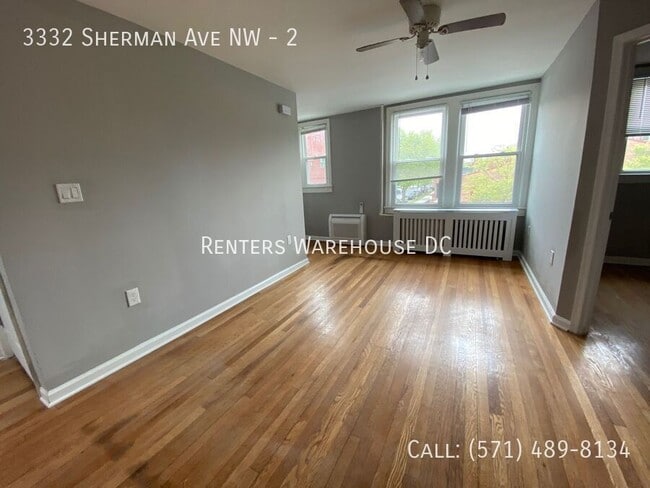 Building Photo - Updated 1BR+Den w/ private patio in heart ...