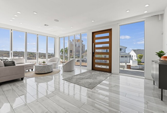 Building Photo - 227 Waterview St