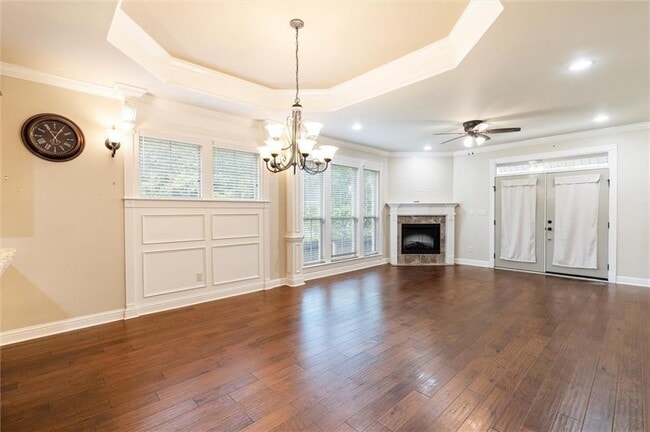 Building Photo - 1056 Linlen Ave