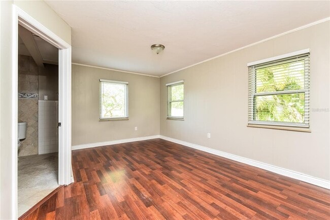 Building Photo - 507 67th Ave Dr W