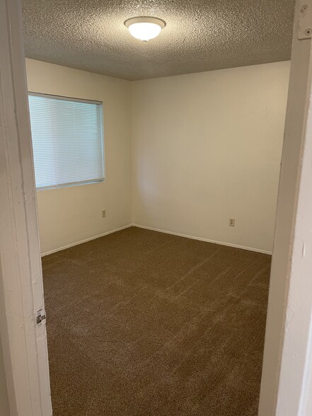 Bedroom 2 - 218 Woodrow Ave