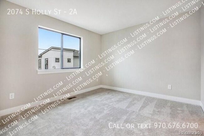 Building Photo - 2074 S Holly St