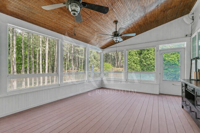 Building Photo - 5604 Pine Rock Ct