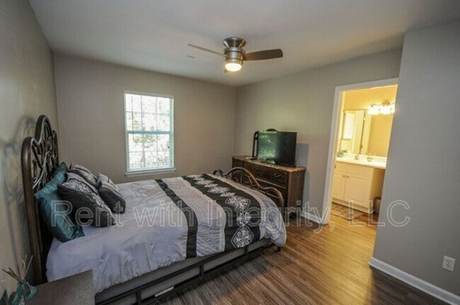 Building Photo - 4258 Augustus Oak Ct