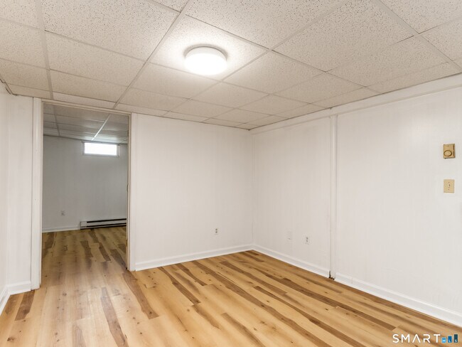 Building Photo - 97 Brussels Ave