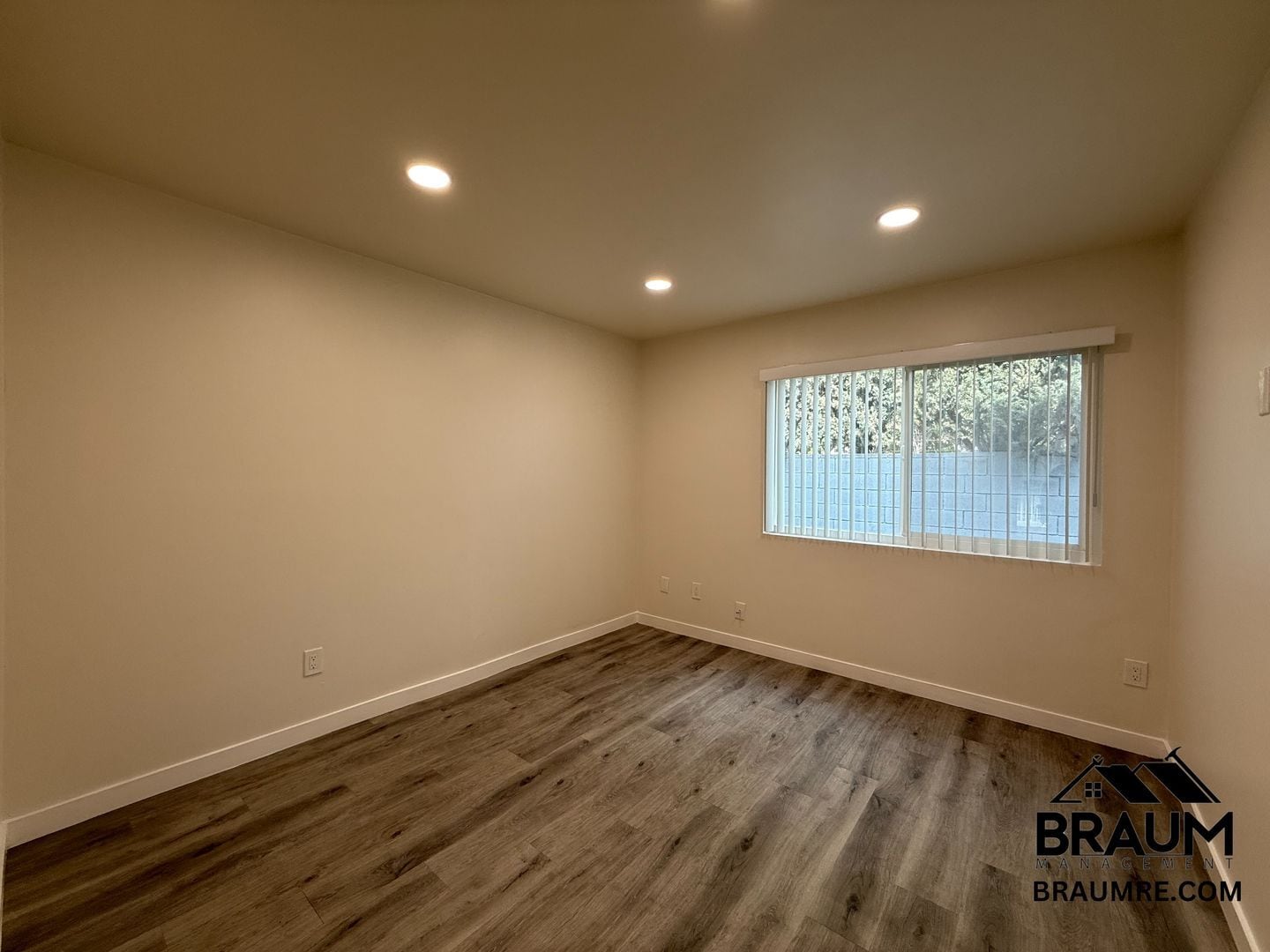 Building Photo - 5611 Fulcher Ave