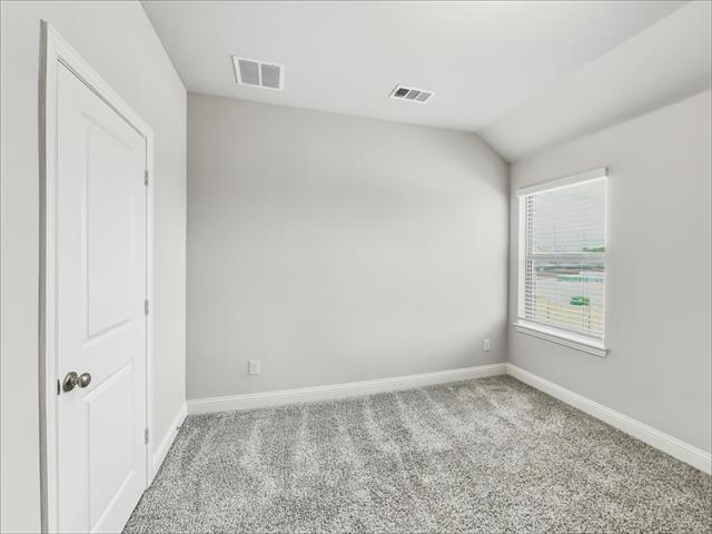 Building Photo - 213 Suma Dr