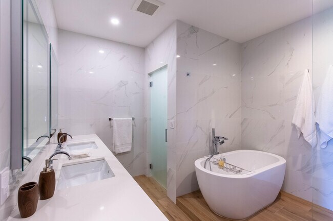 Building Photo - 14432 Rolling Rock Pl