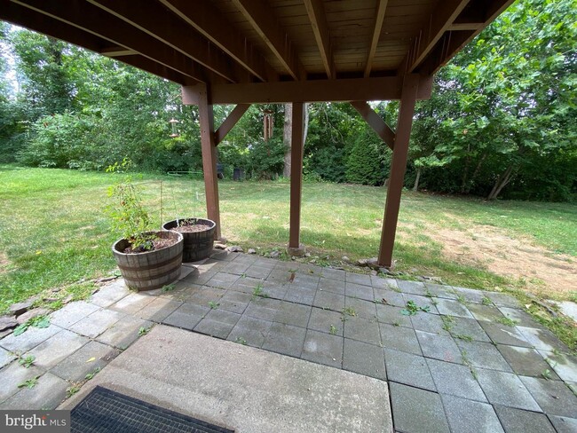 Building Photo - 2700 Fallow Hill Ln