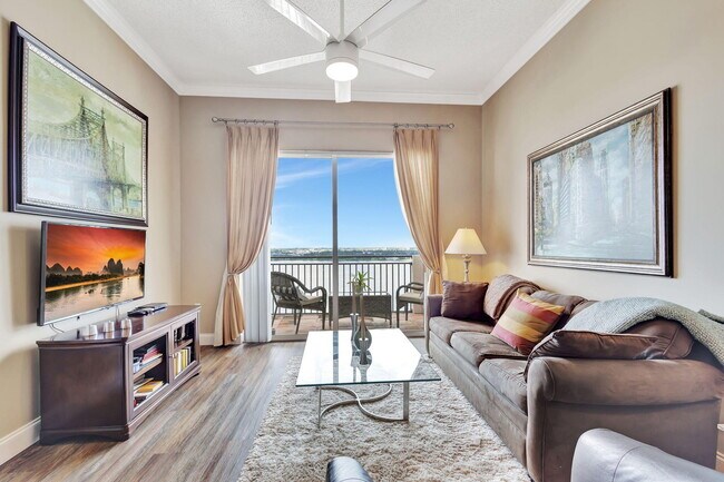 Building Photo - 616 Clearwater Park Rd