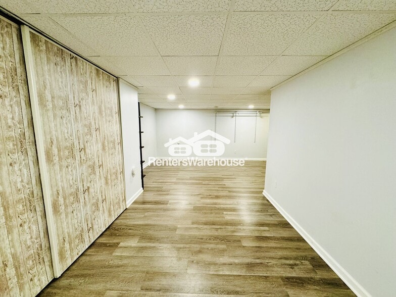 Building Photo - 1308 Landmark Trail S