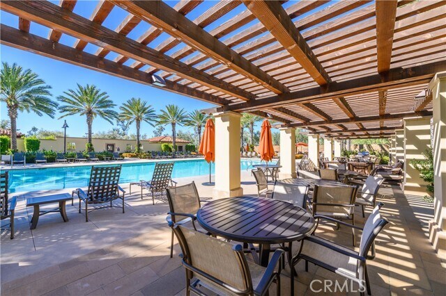 Building Photo - 58 Longchamp