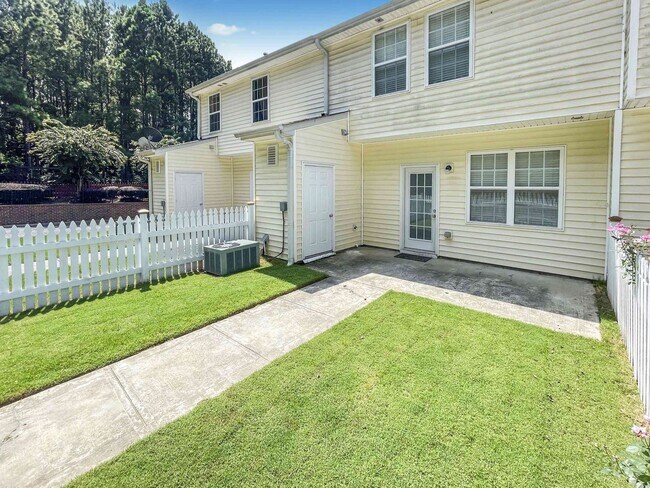 Building Photo - 3BR/2.5BA Home in Acworth