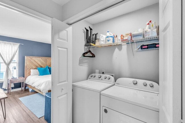 Building Photo - 2301 18th Avenue N