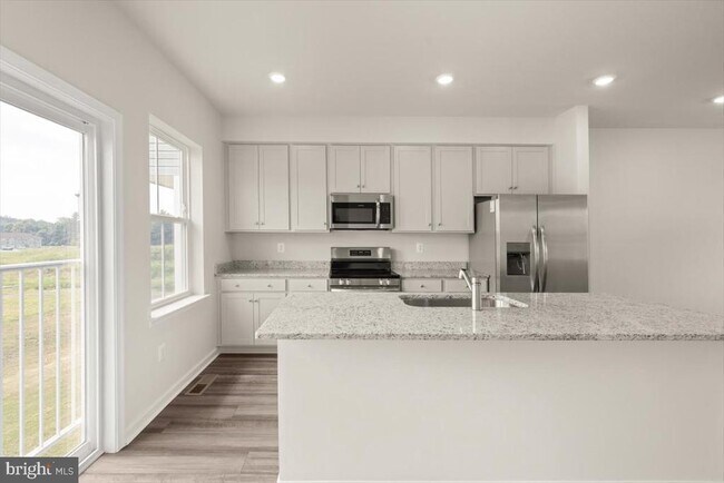 Building Photo - 118 Milburn Dr