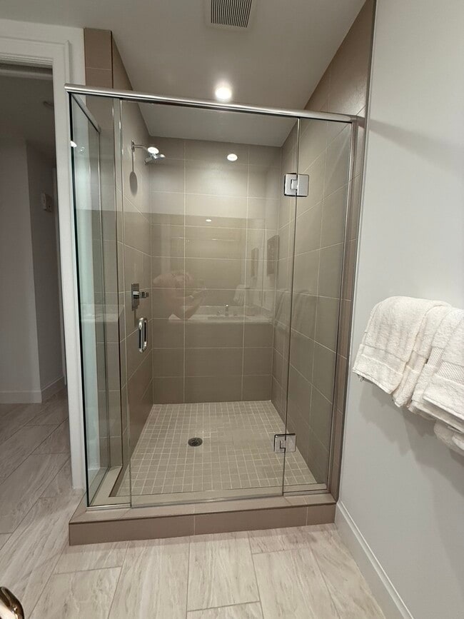 Building Photo - 1111 Central Ave